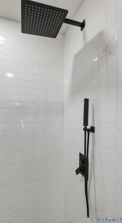 415 W 24th St