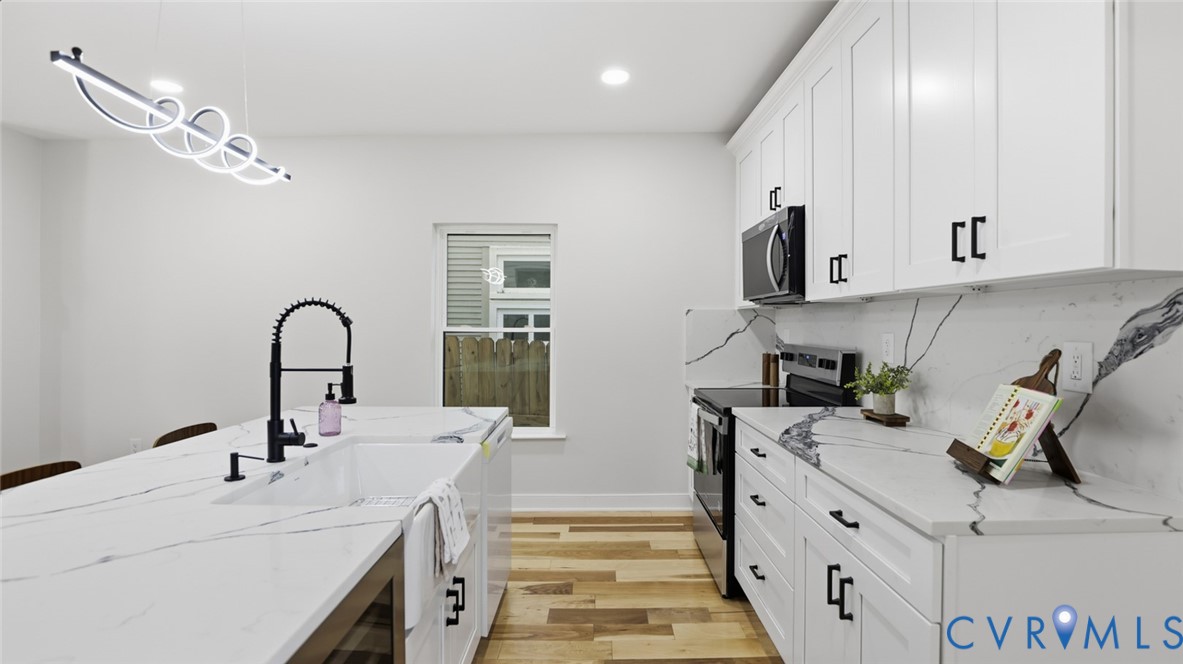 415 W 24th St