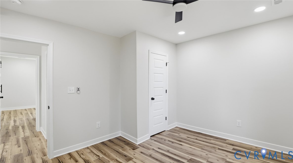 415 W 24th St