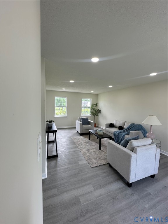 720 S Ivy Ave
