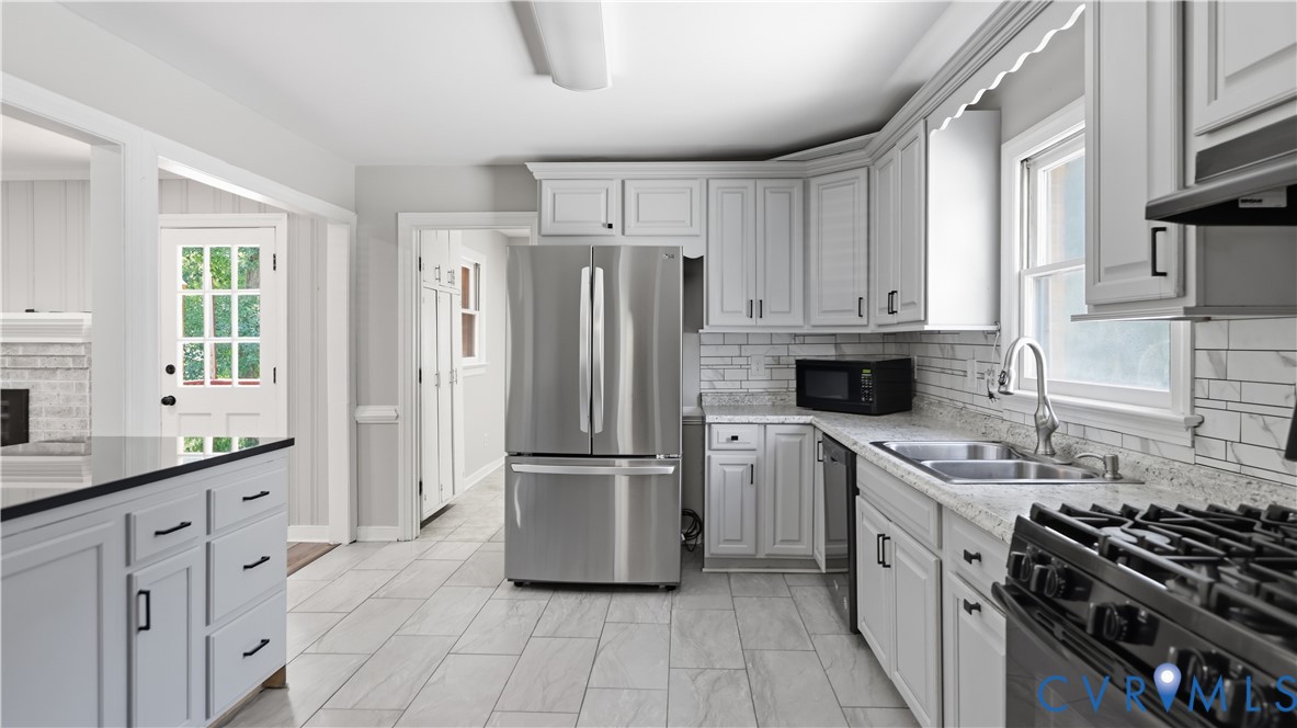 4225 Kalanchoe Dr