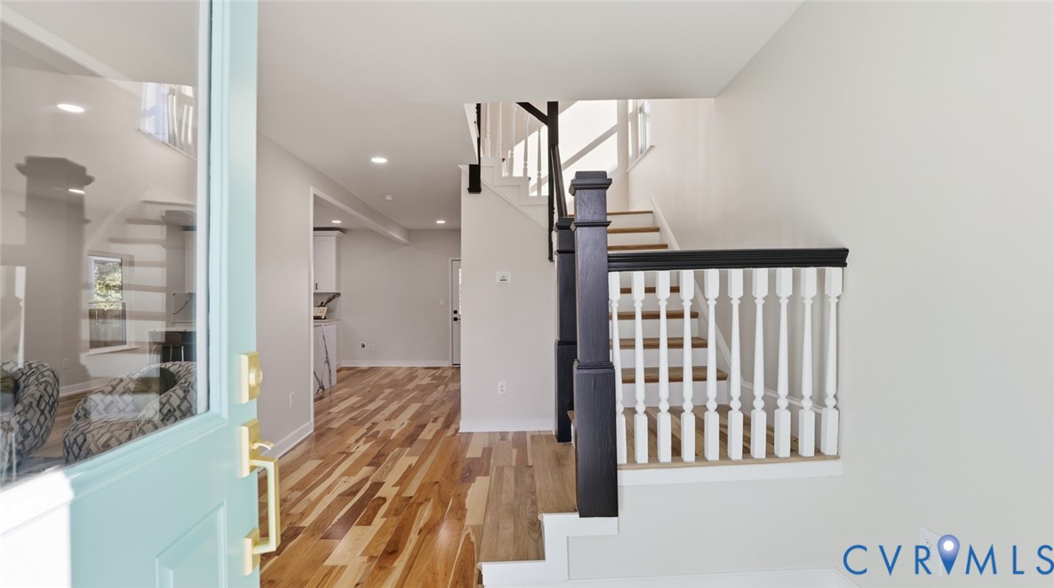 415 W 24th St