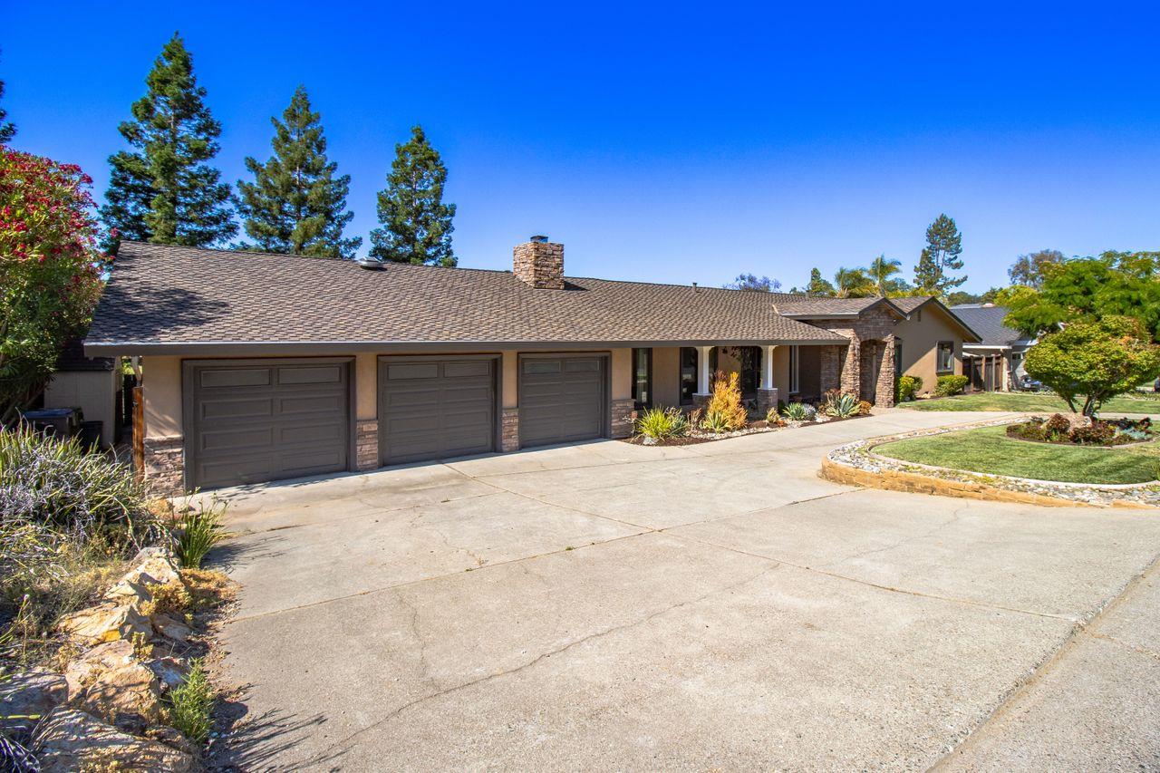 1313 Echo Valley DR