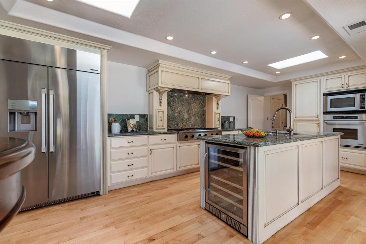 1313 Echo Valley DR