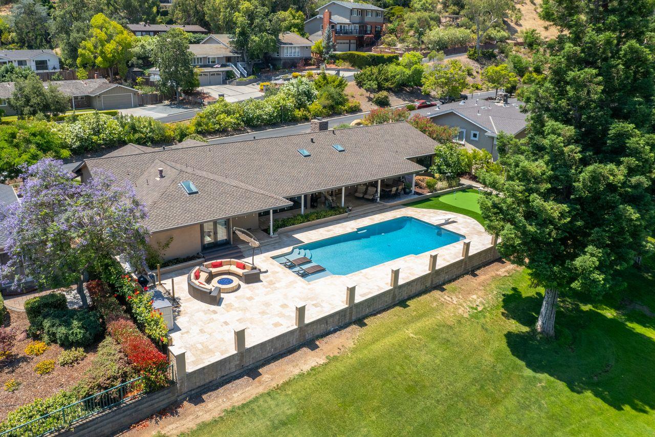 1313 Echo Valley DR