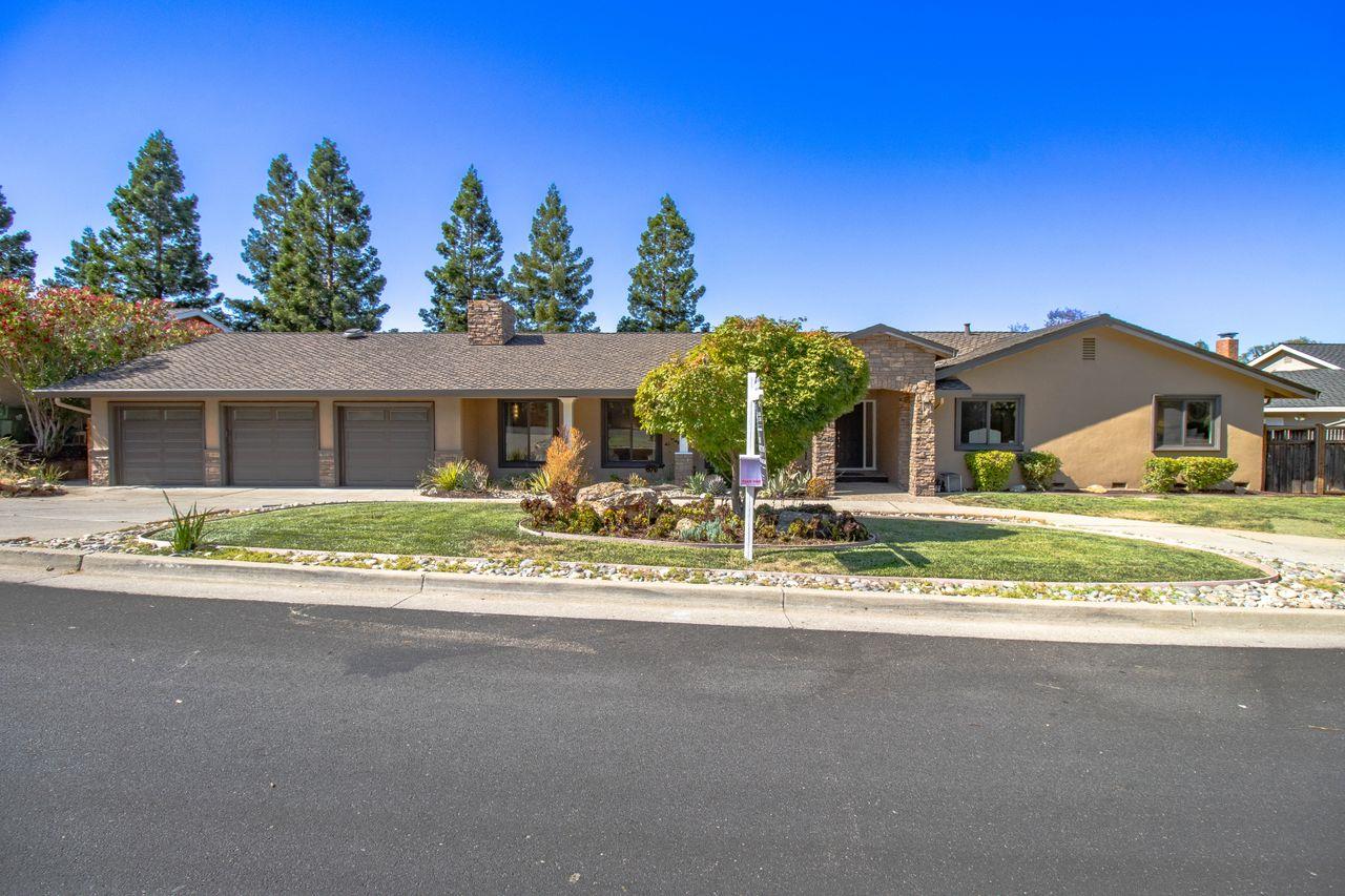 1313 Echo Valley DR