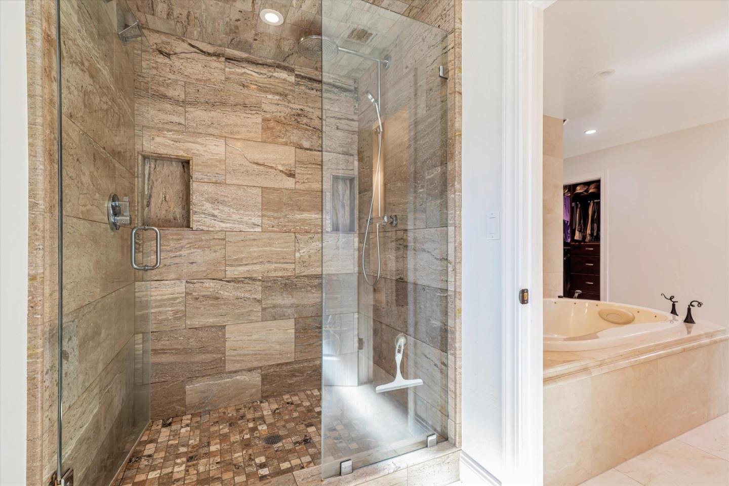 1313 Echo Valley DR