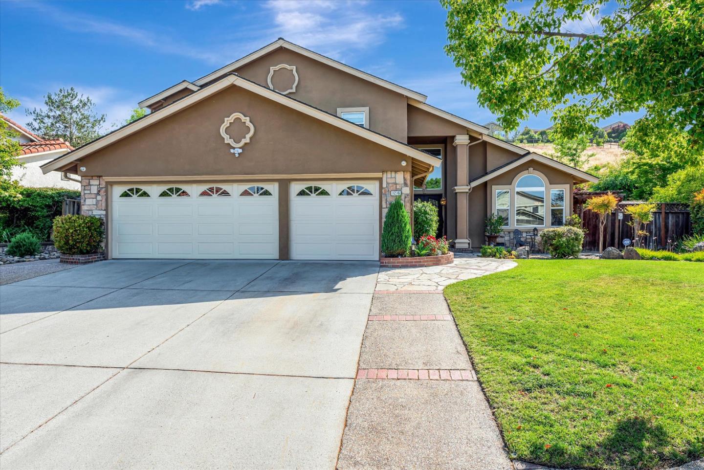 1216 Valley Quail CIR