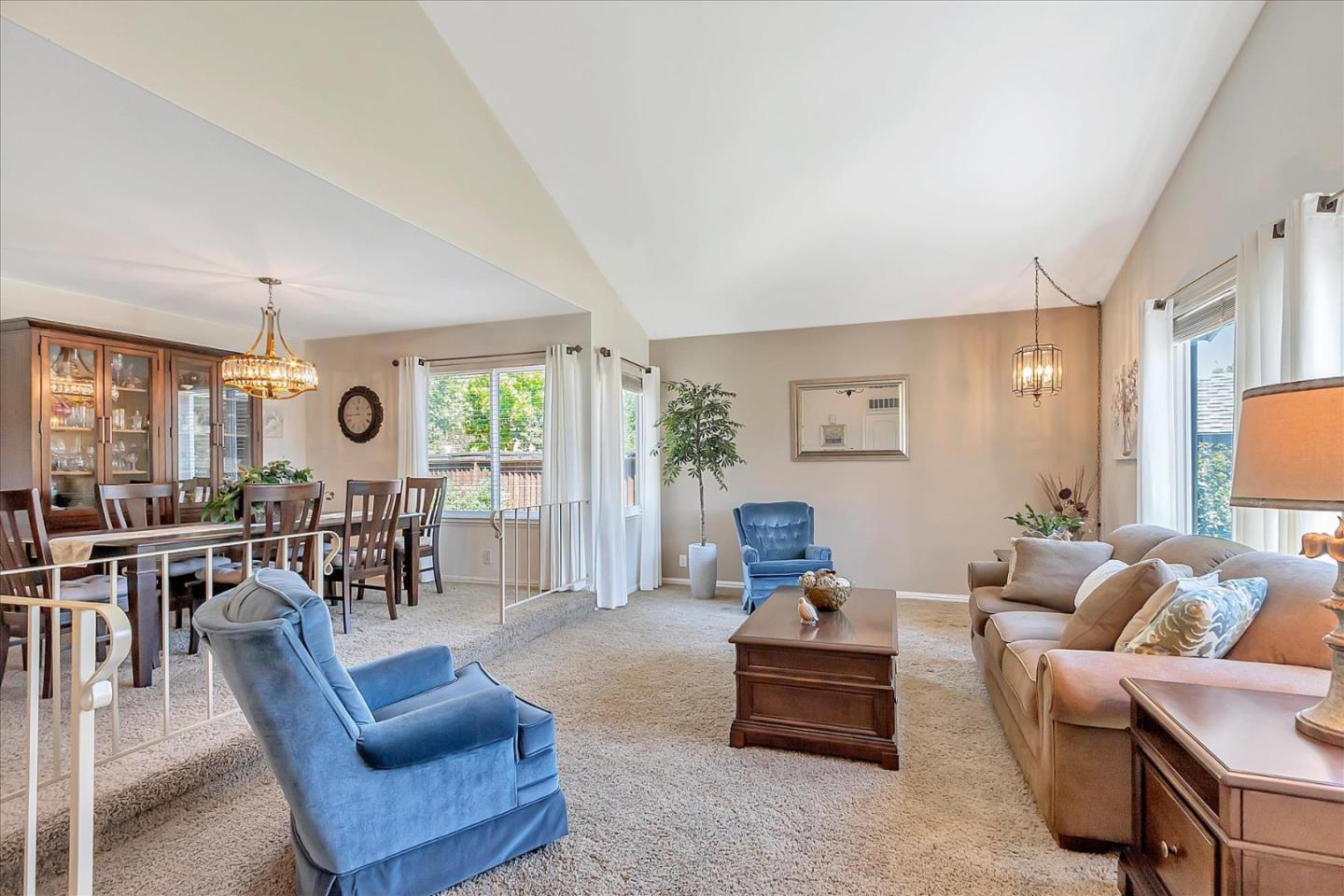 6426 Curie CT