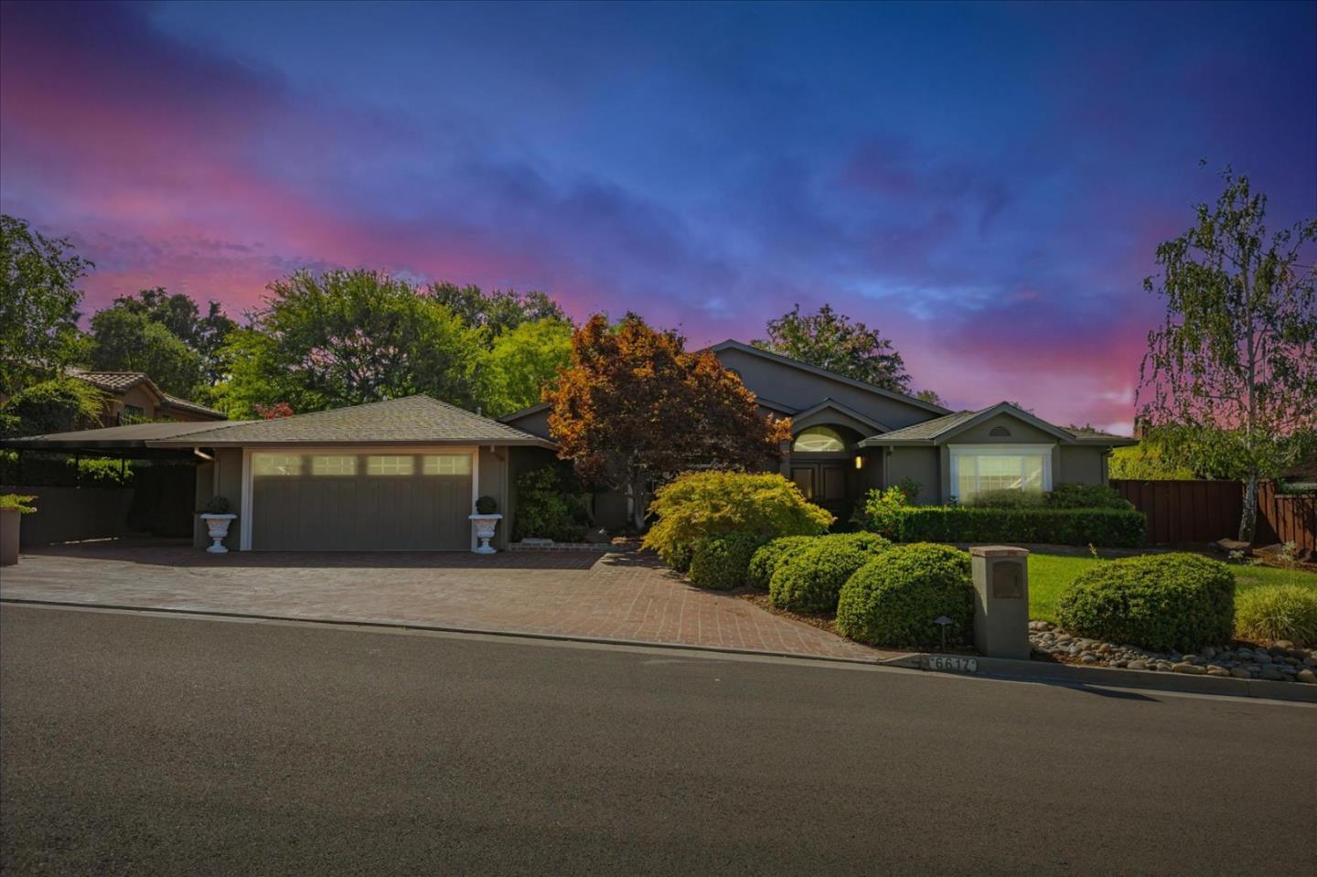 6617 Camelia DR
