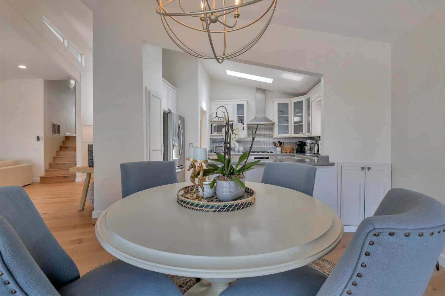 627 Seacliff DR