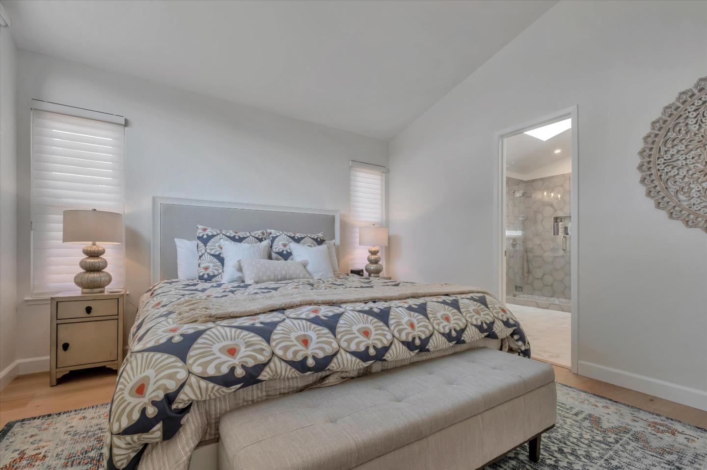 627 Seacliff DR