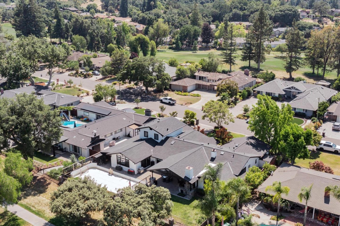 6590 Crystal Springs DR