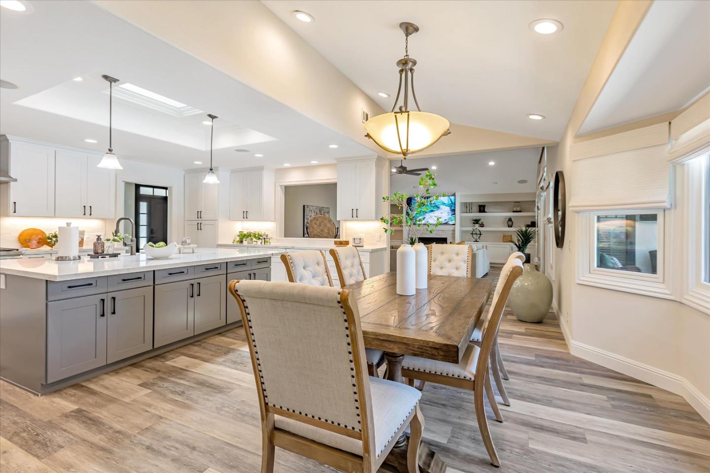 6590 Crystal Springs DR