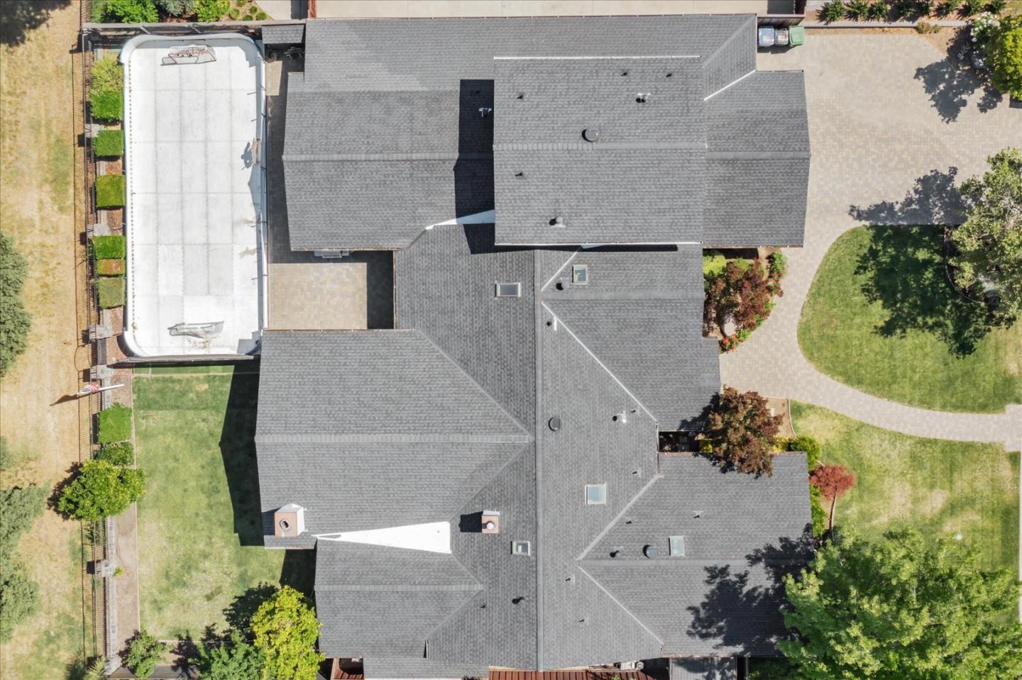 6590 Crystal Springs DR