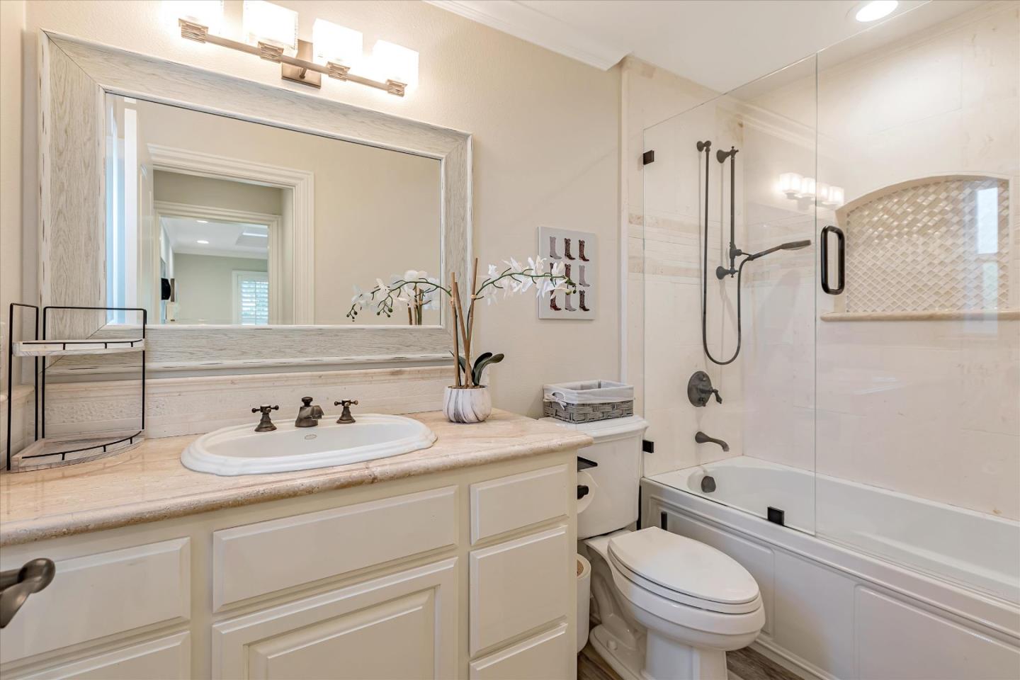 6590 Crystal Springs DR