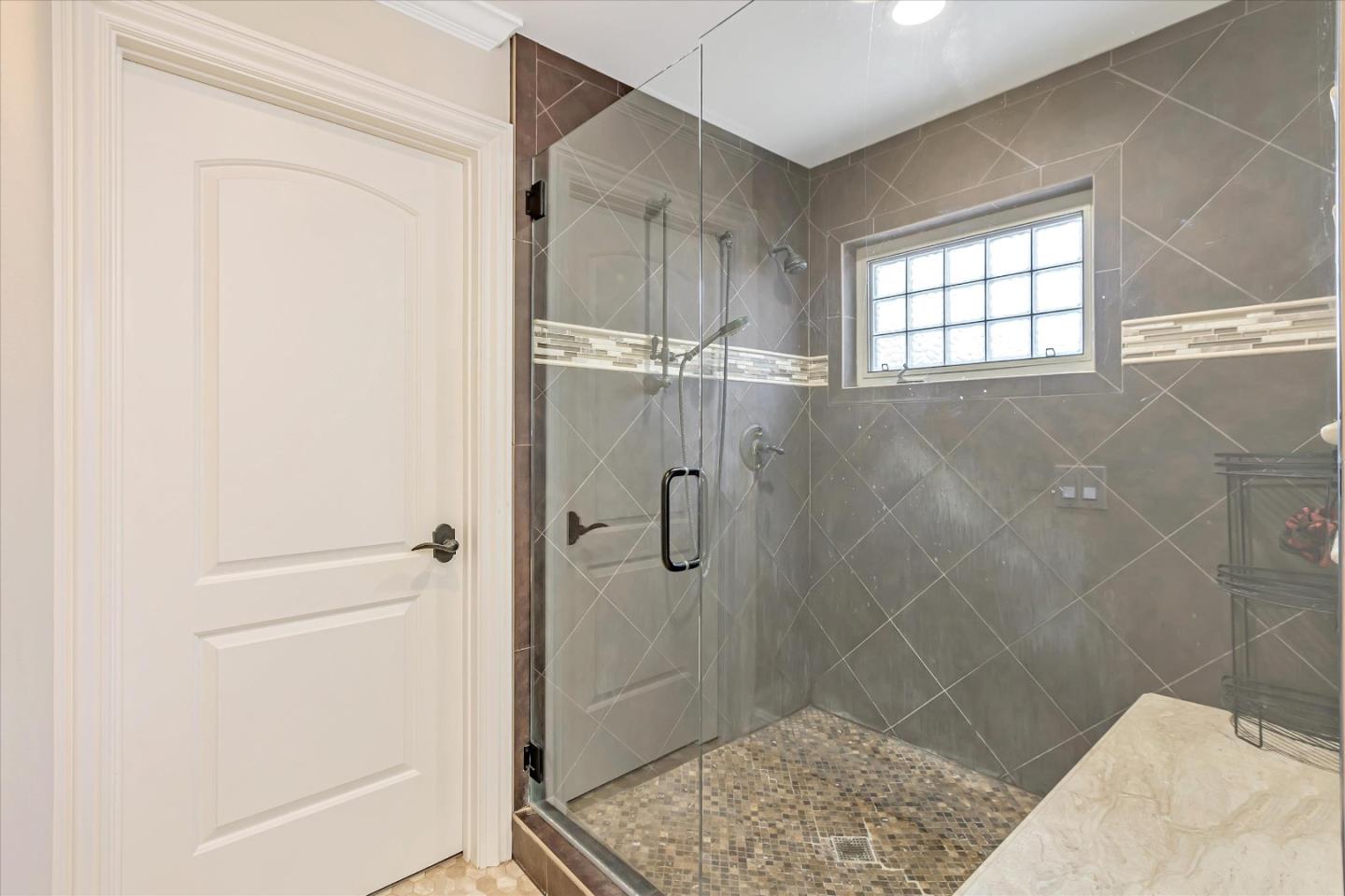 6590 Crystal Springs DR