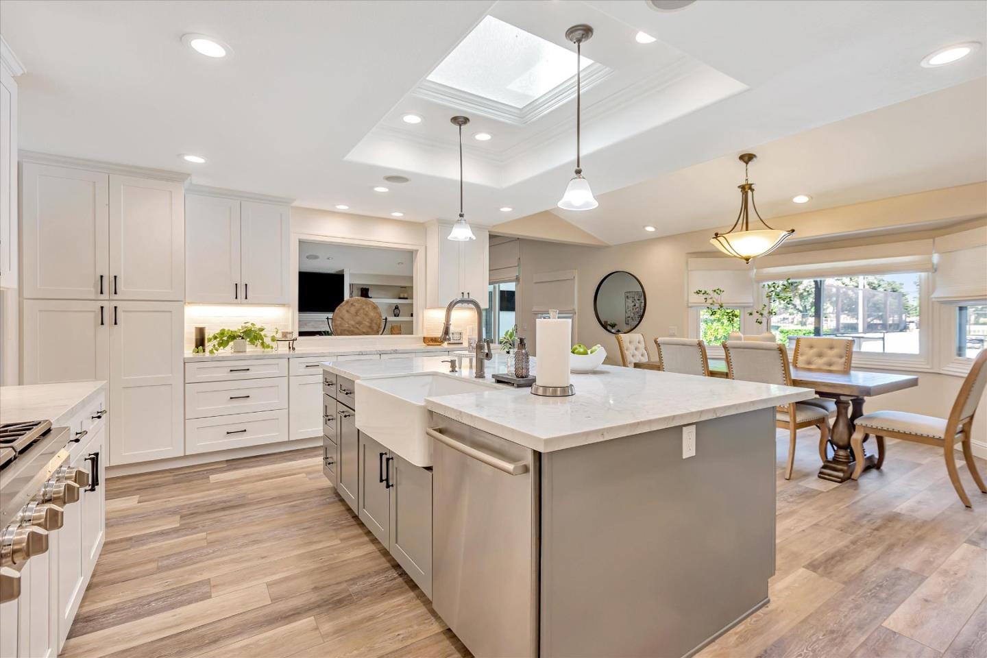 6590 Crystal Springs DR