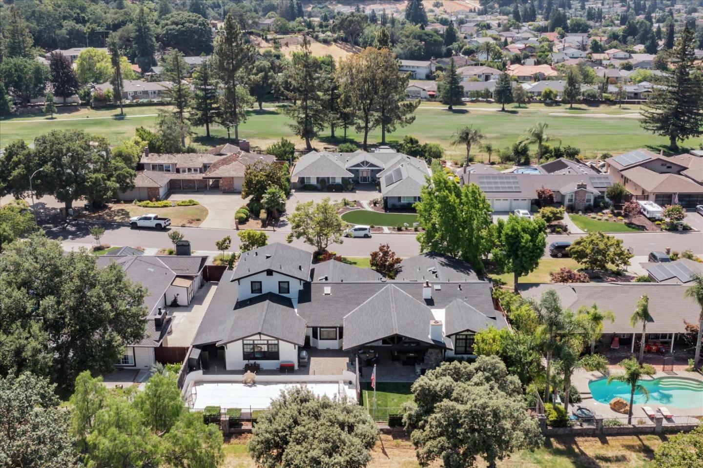 6590 Crystal Springs DR