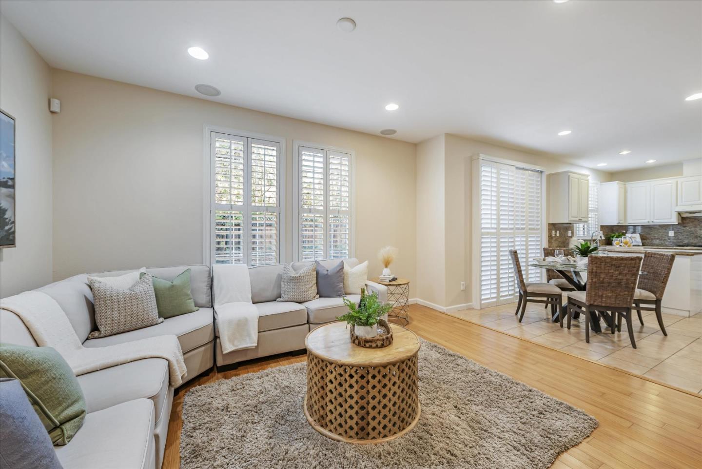 1064 Bramblewood LN