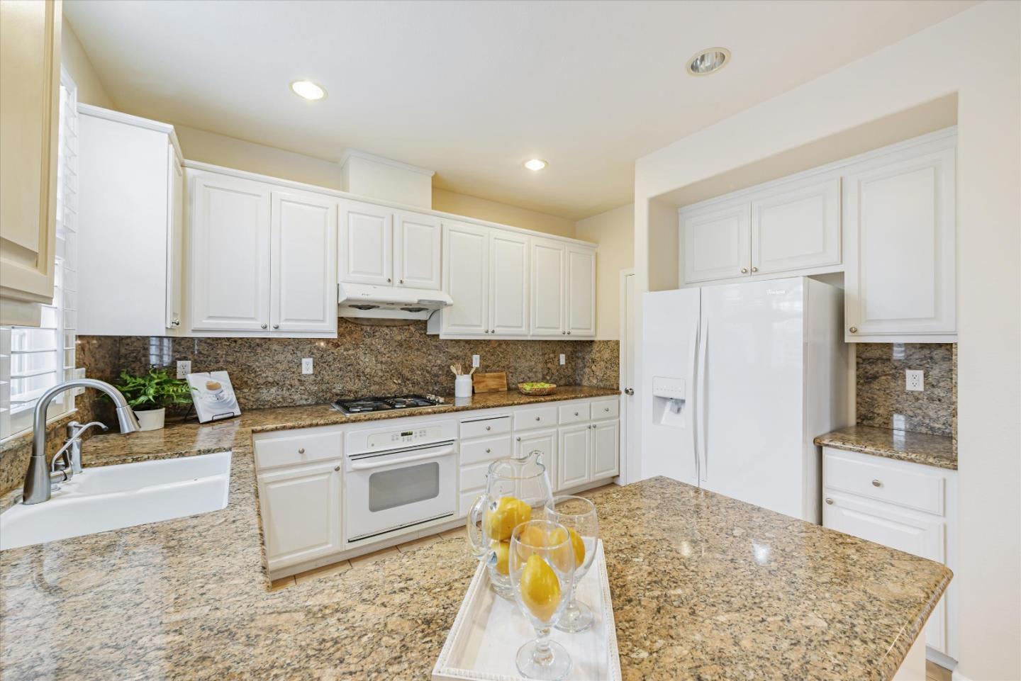 1064 Bramblewood LN