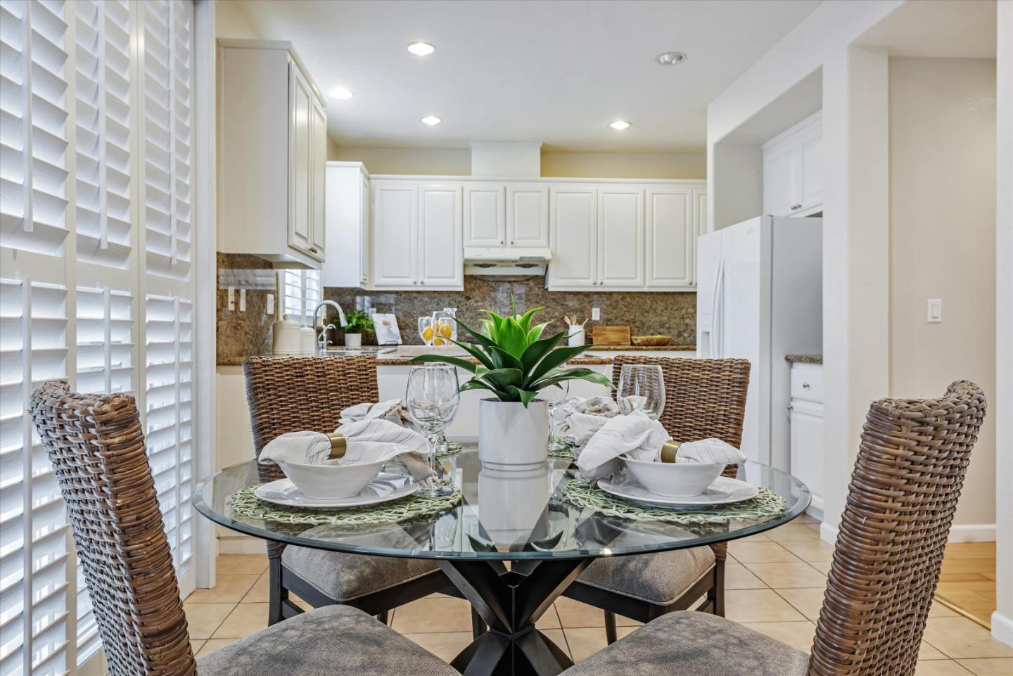 1064 Bramblewood LN