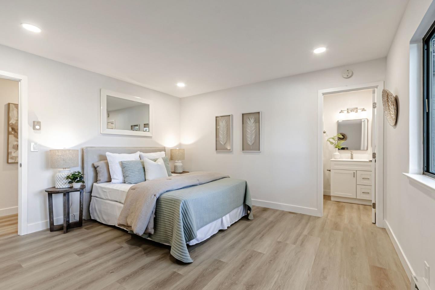 2516 Palmdale CT
