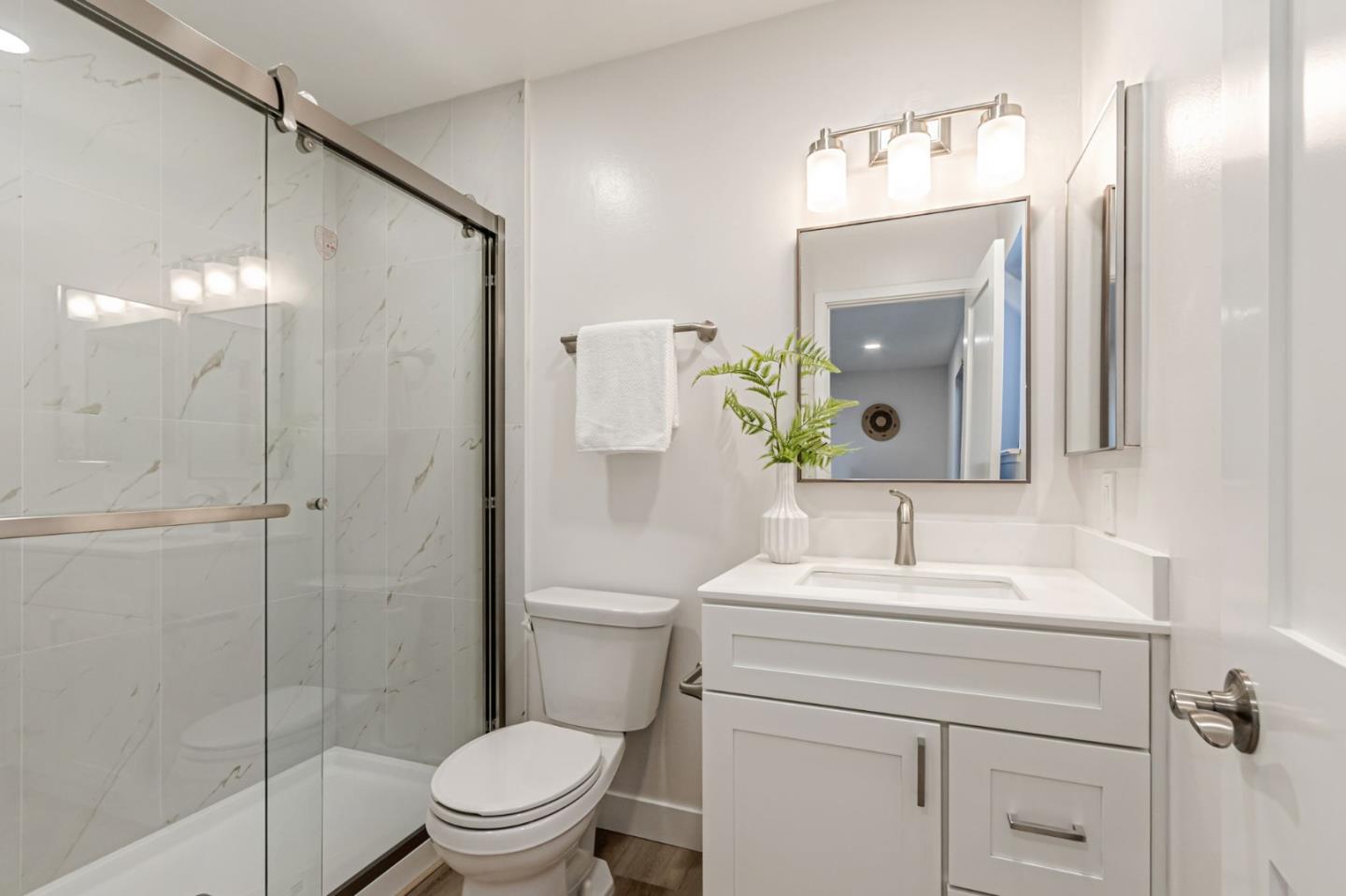 2516 Palmdale CT