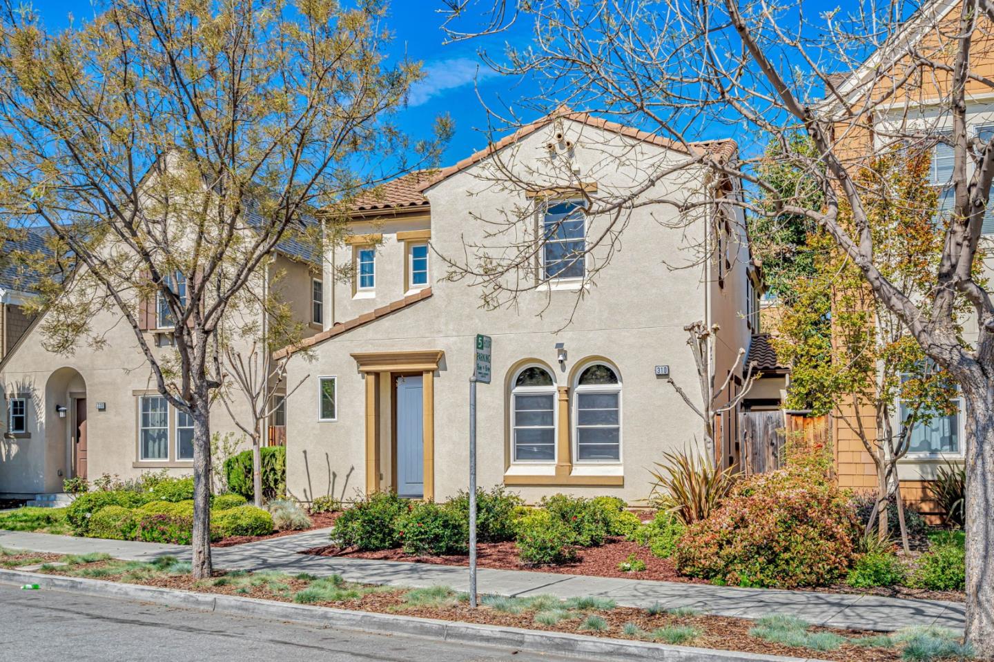 310 Villa ST