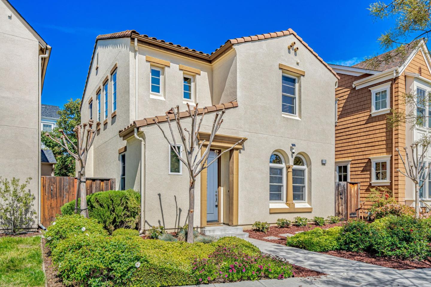 310 Villa ST