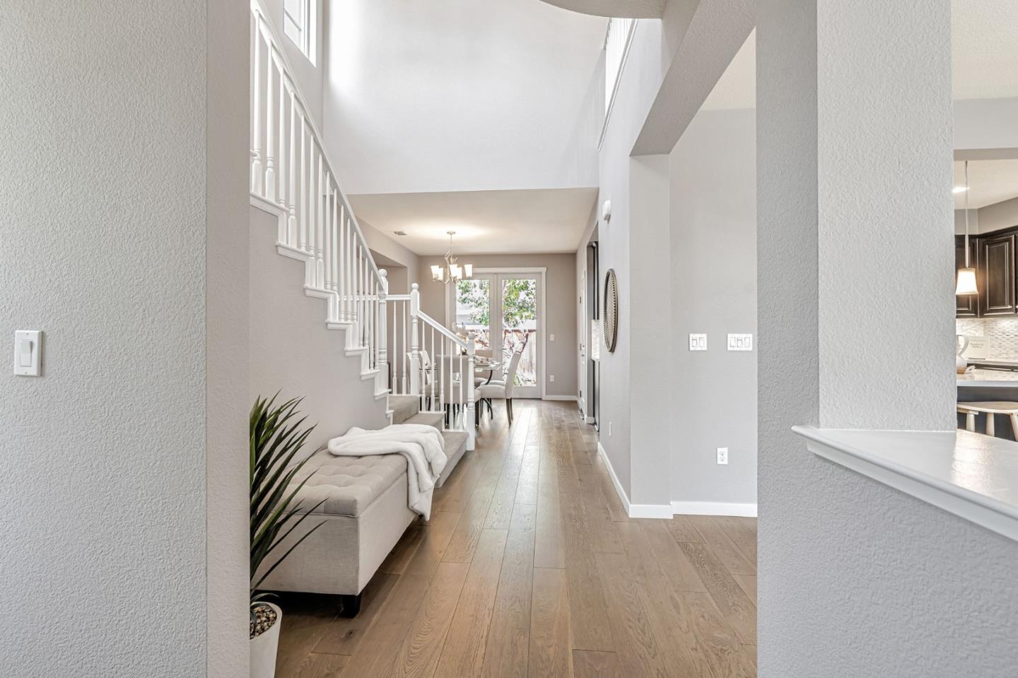 310 Villa ST