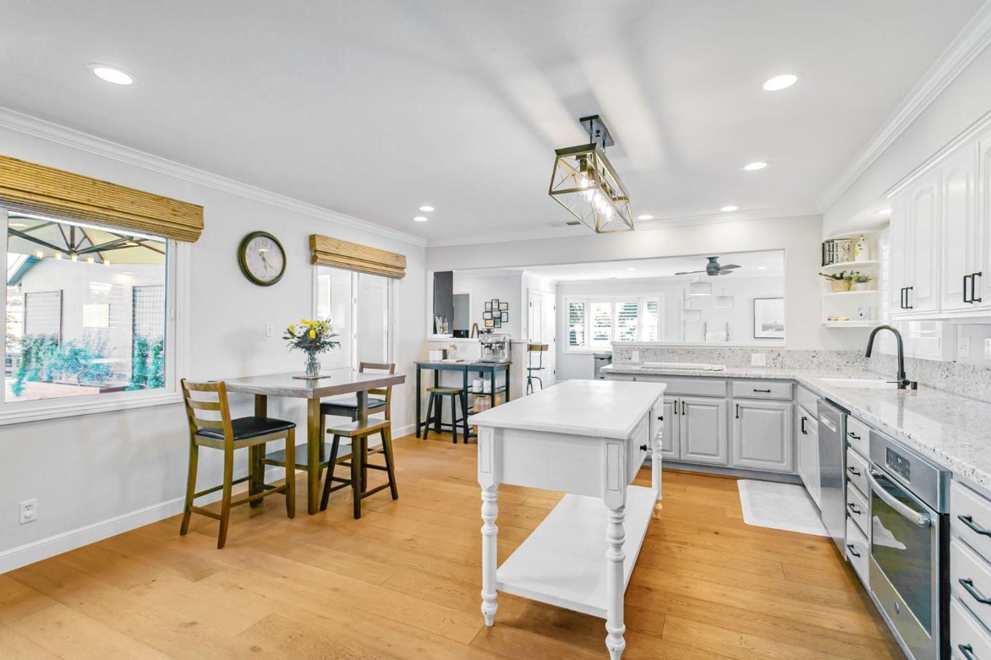 2794 Gardendale DR