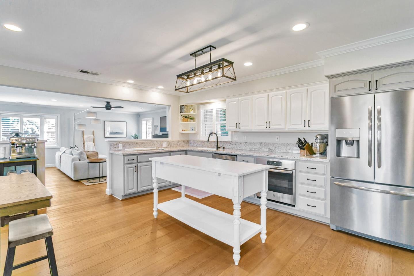 2794 Gardendale DR