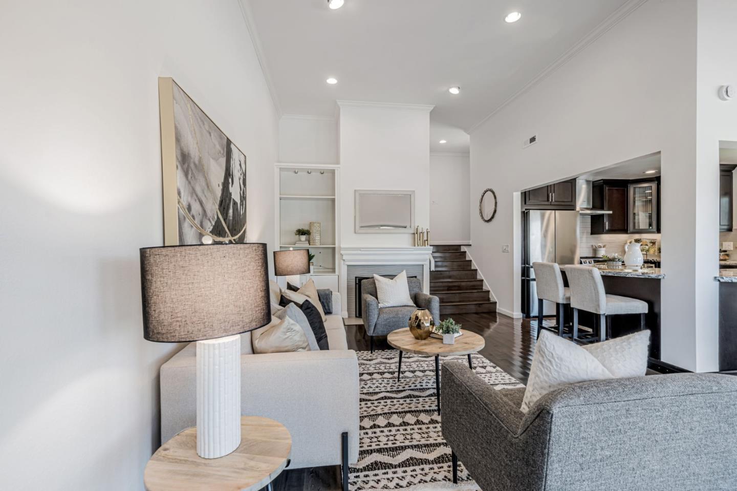 21 Calypso LN