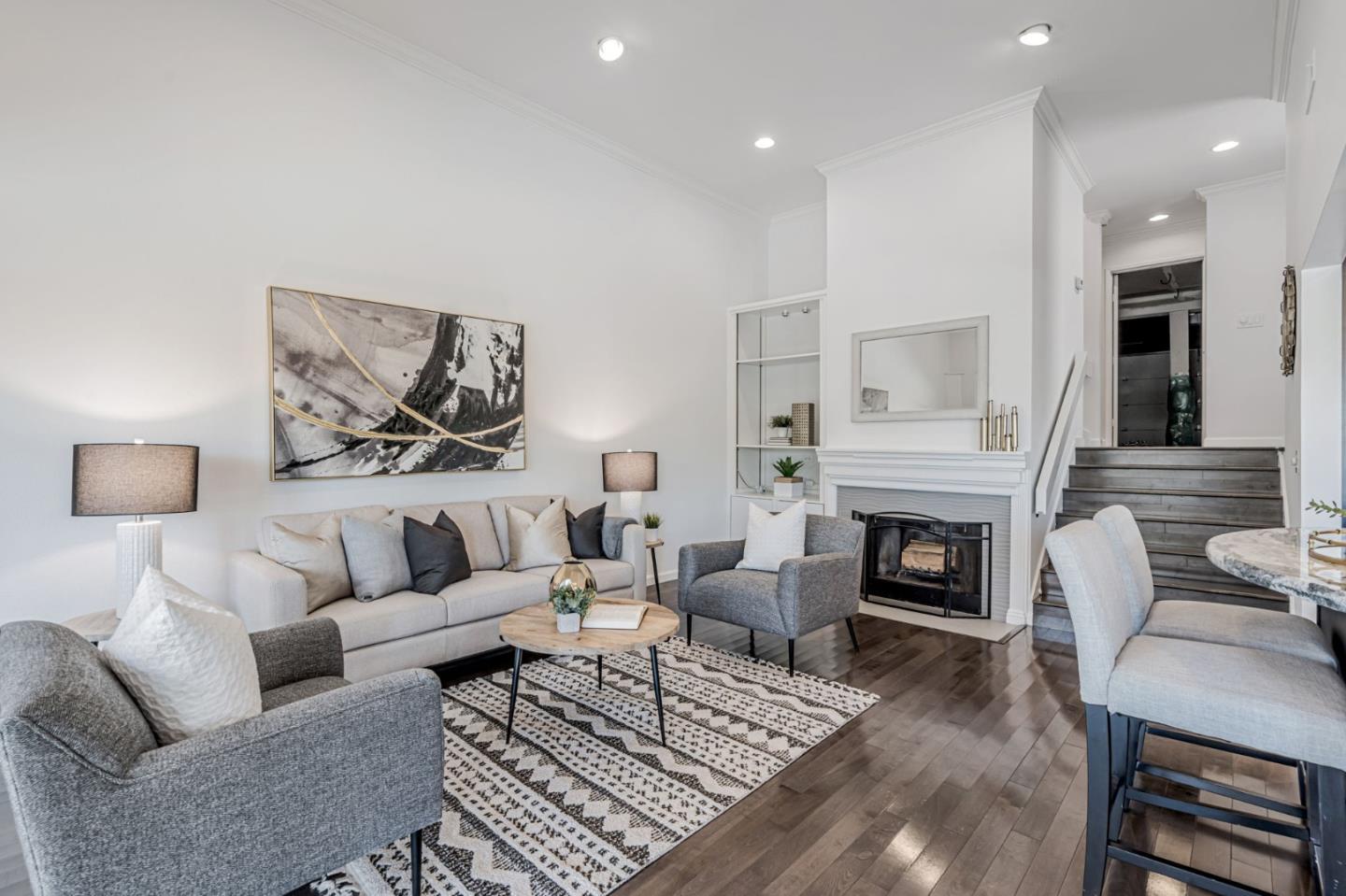 21 Calypso LN