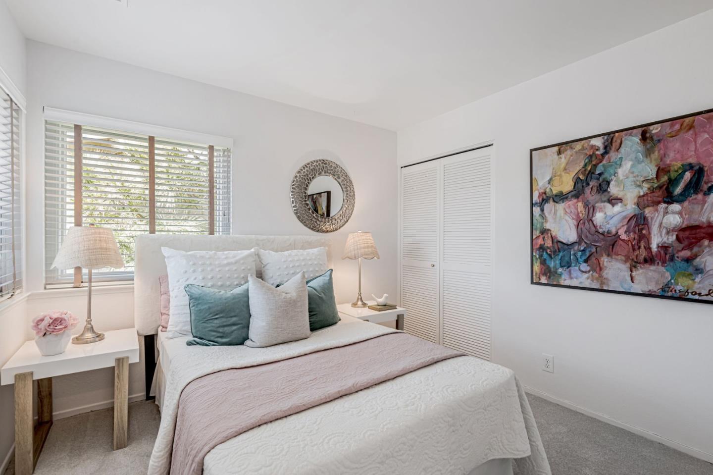 21 Calypso LN