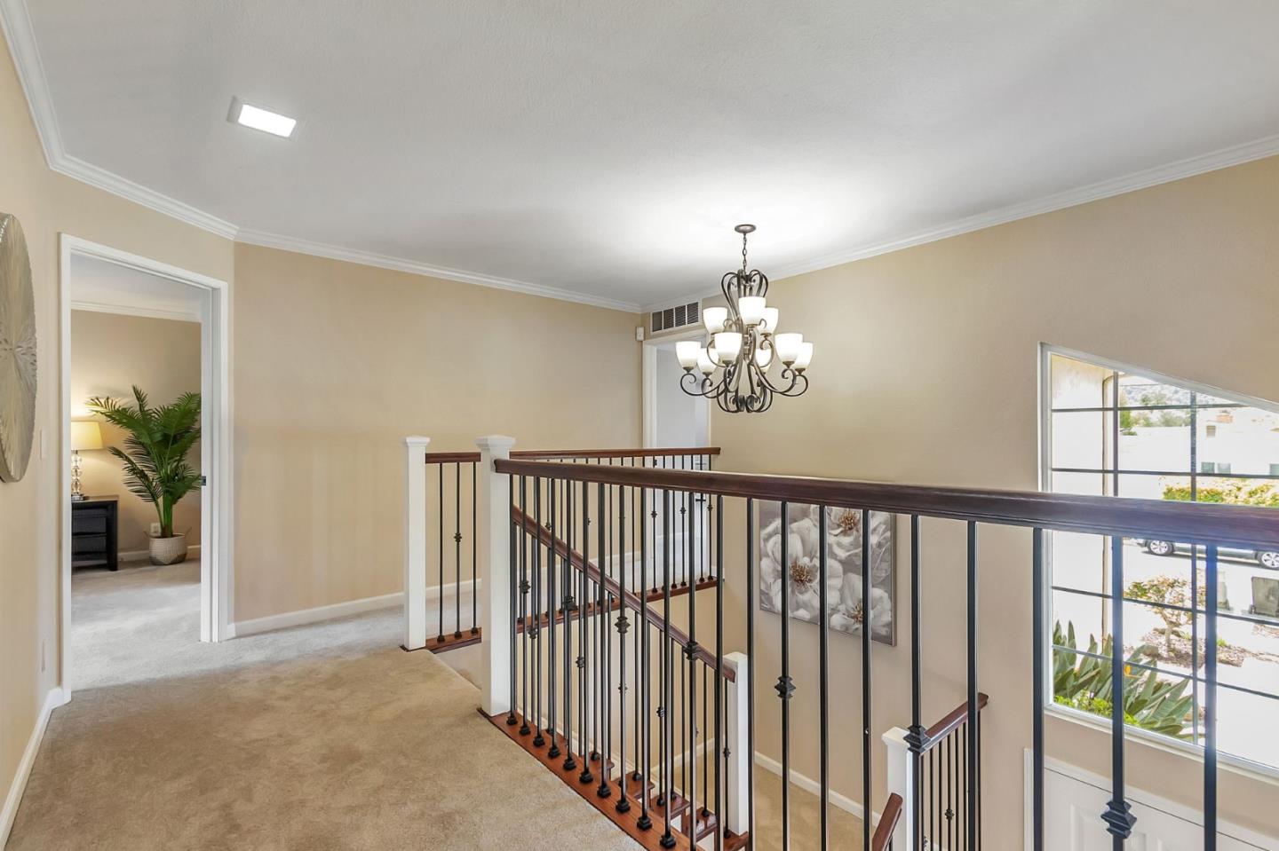 6524 Bose LN
