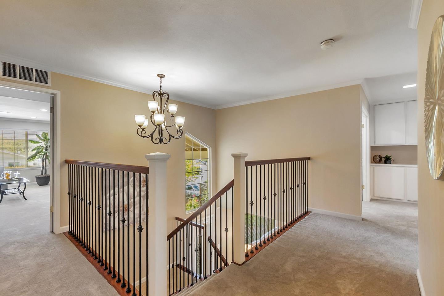 6524 Bose LN