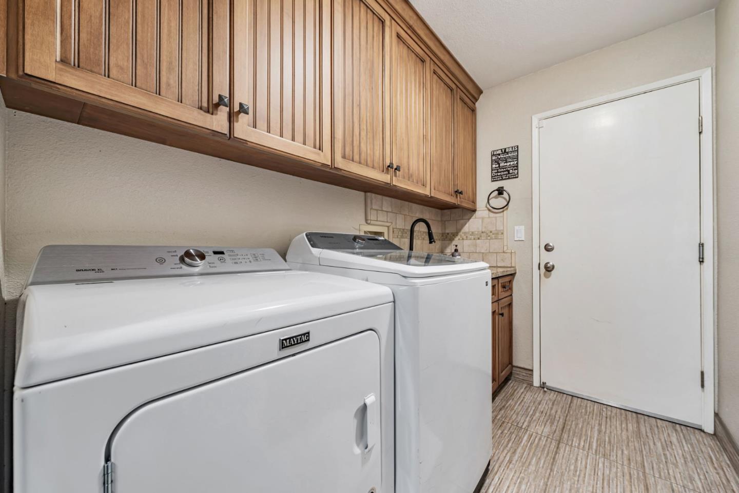 6555 Timberview Drive