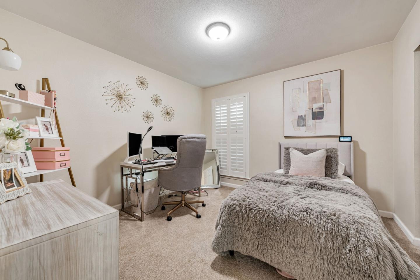 6555 Timberview Drive