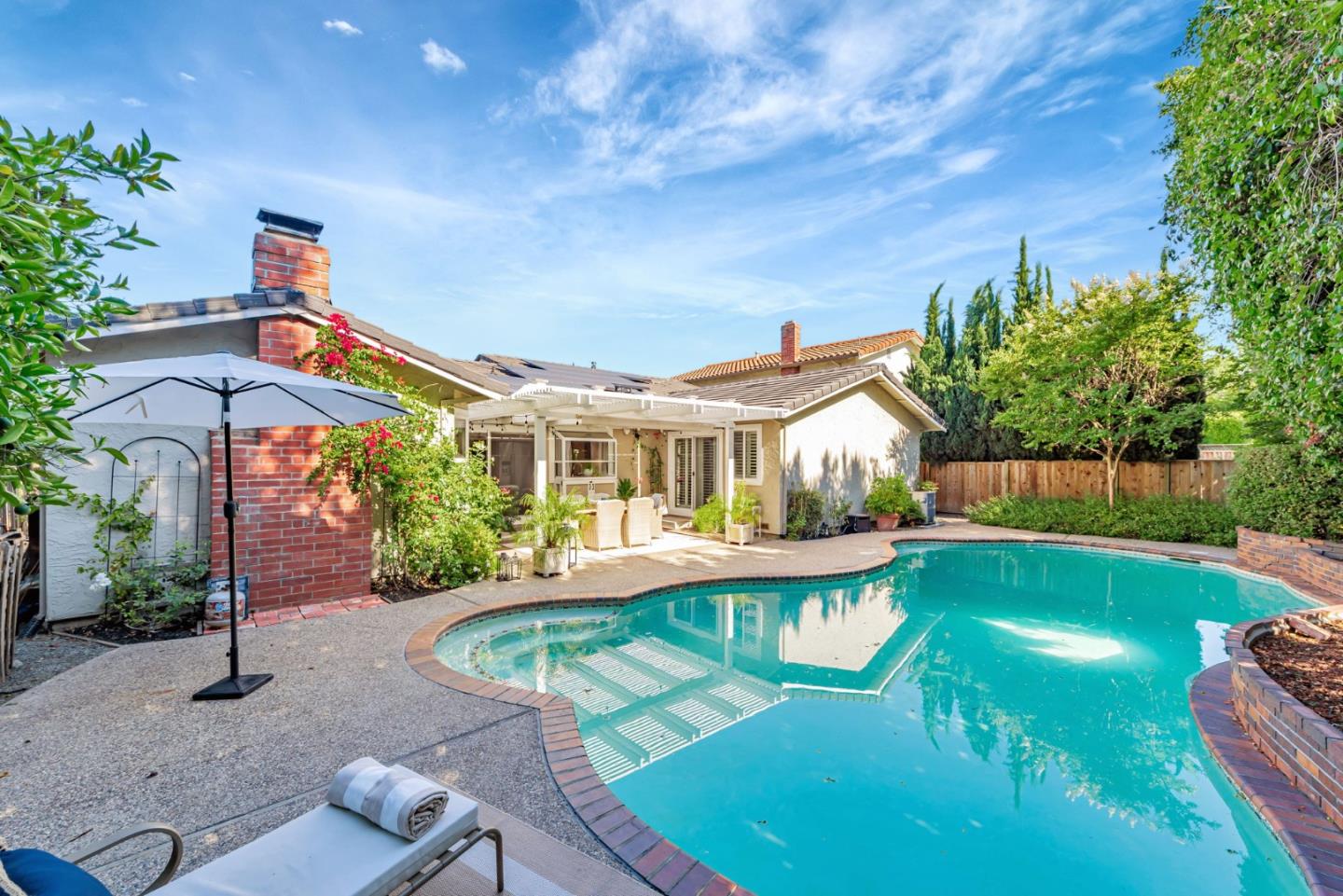 6555 Timberview Drive