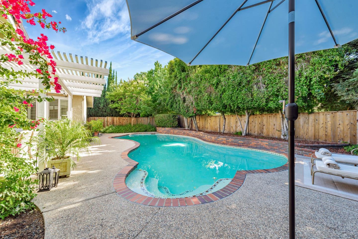 6555 Timberview Drive