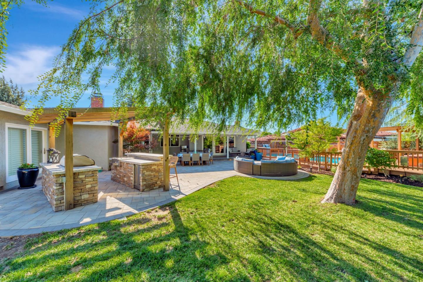 6540 Camelia Drive