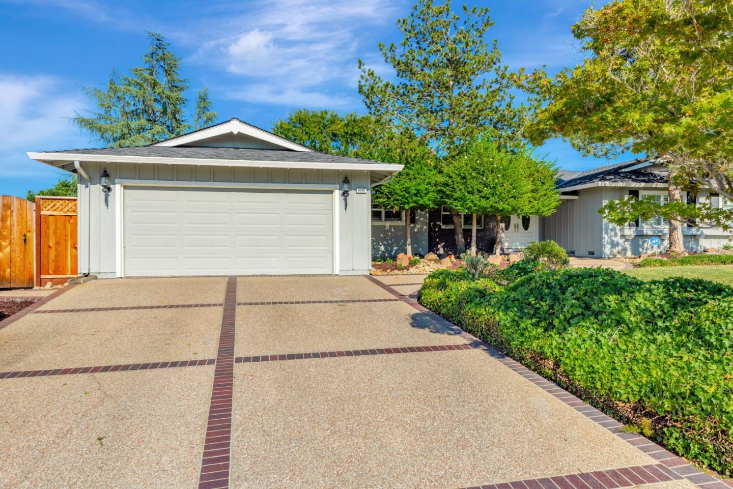 6540 Camelia Drive