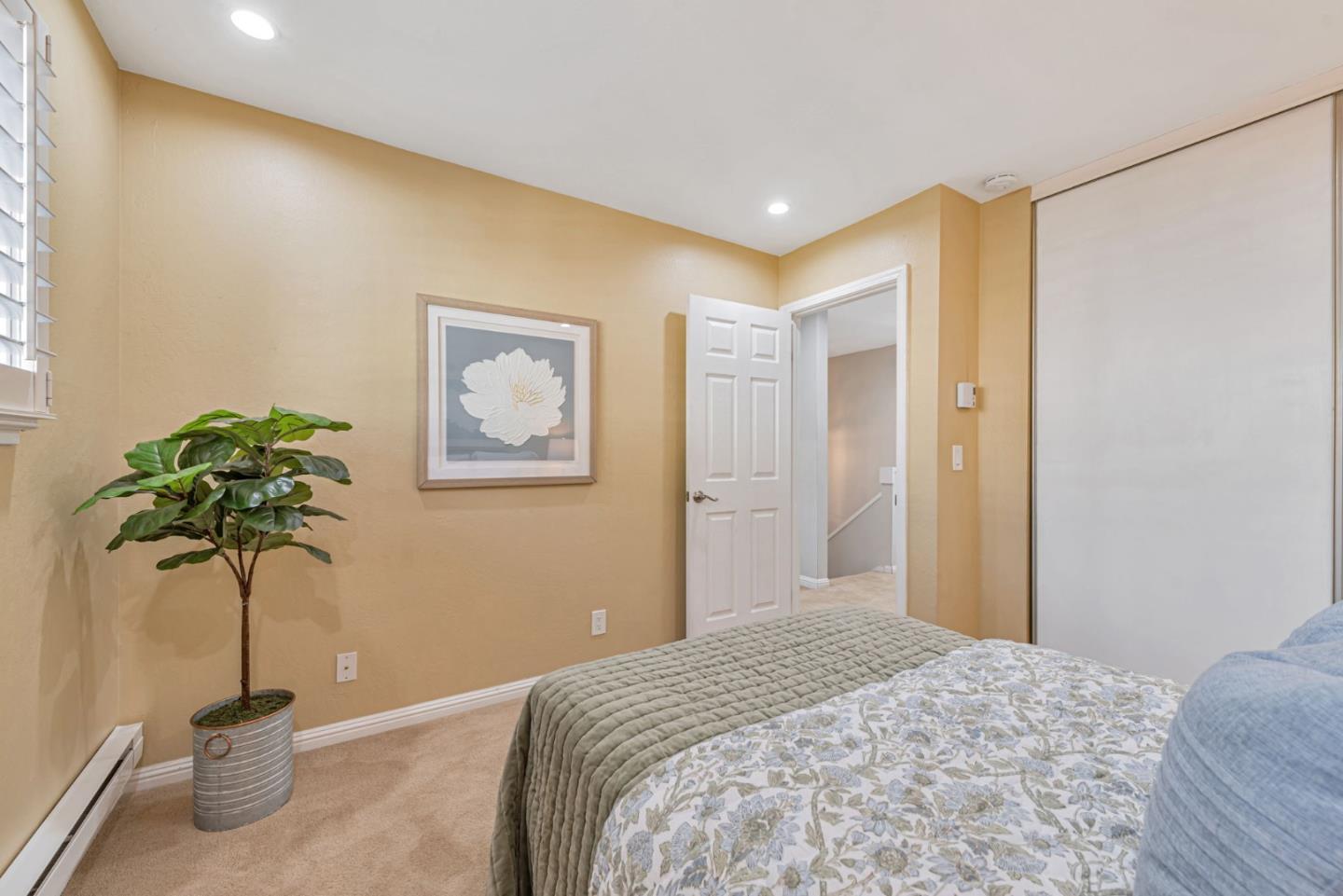 2559 Lancaster Court