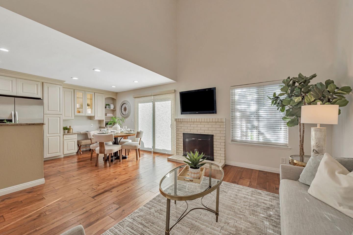 2559 Lancaster Court