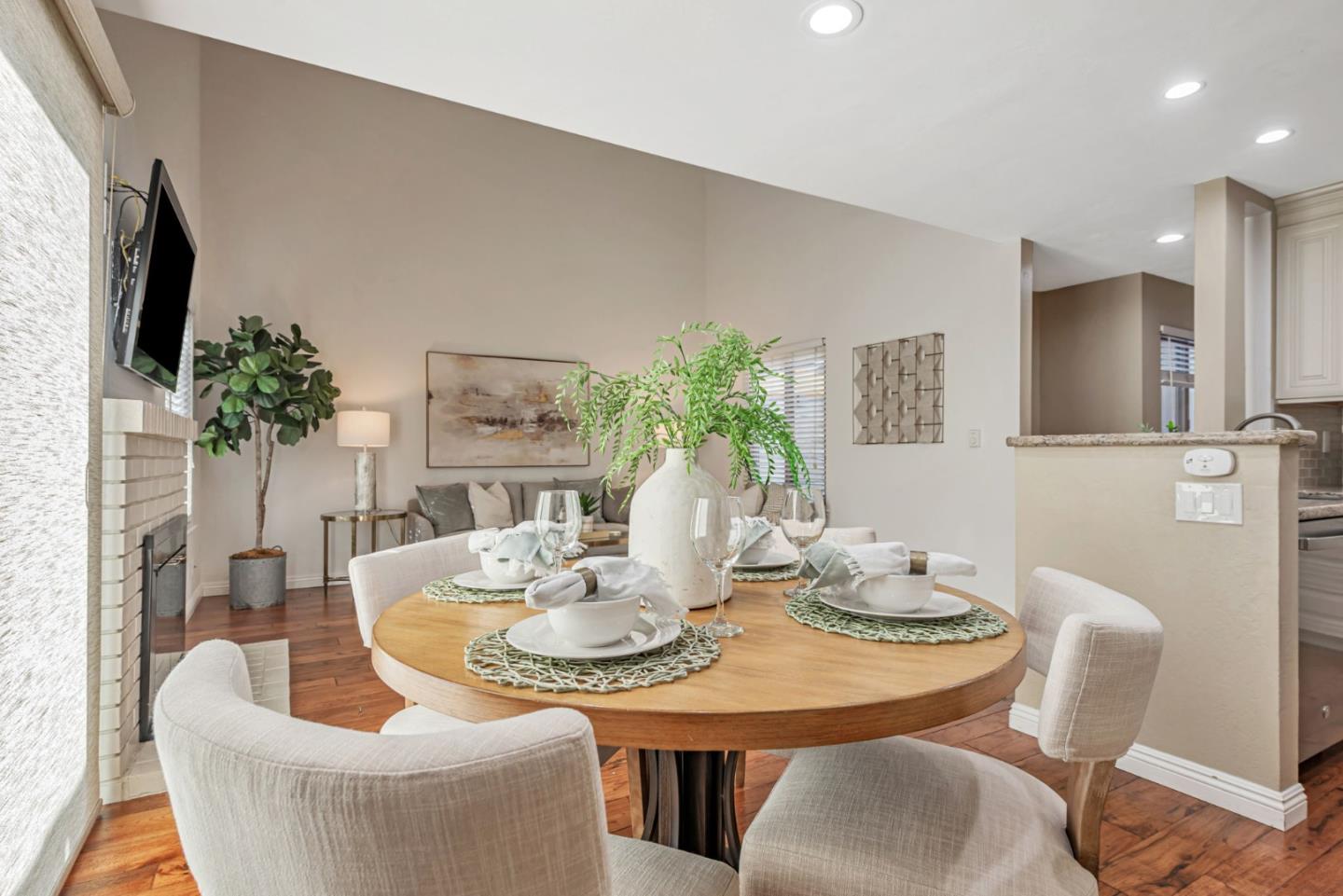 2559 Lancaster Court