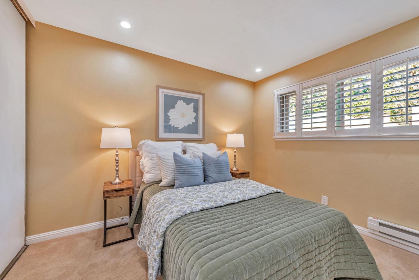 2559 Lancaster Court