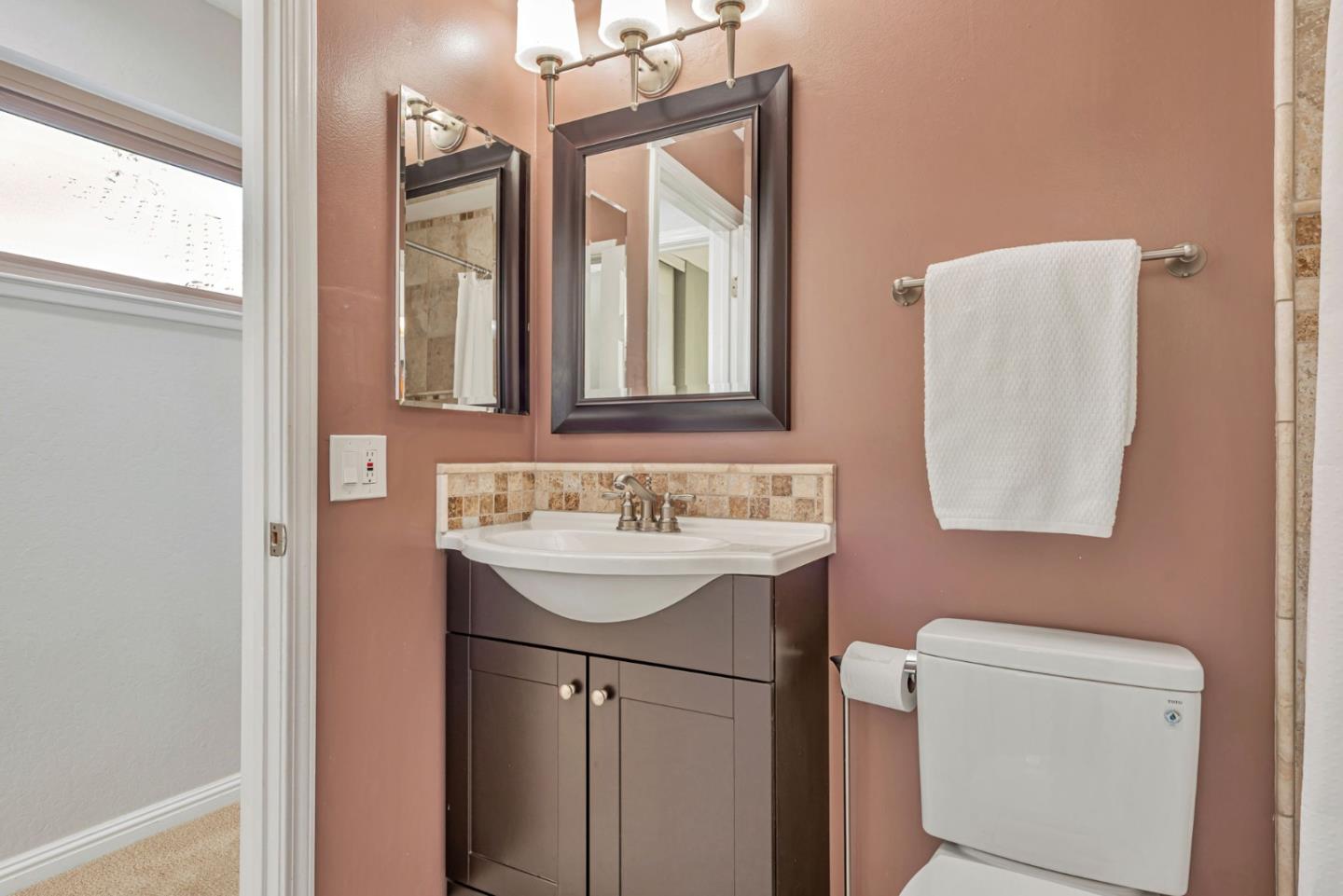 2559 Lancaster Court