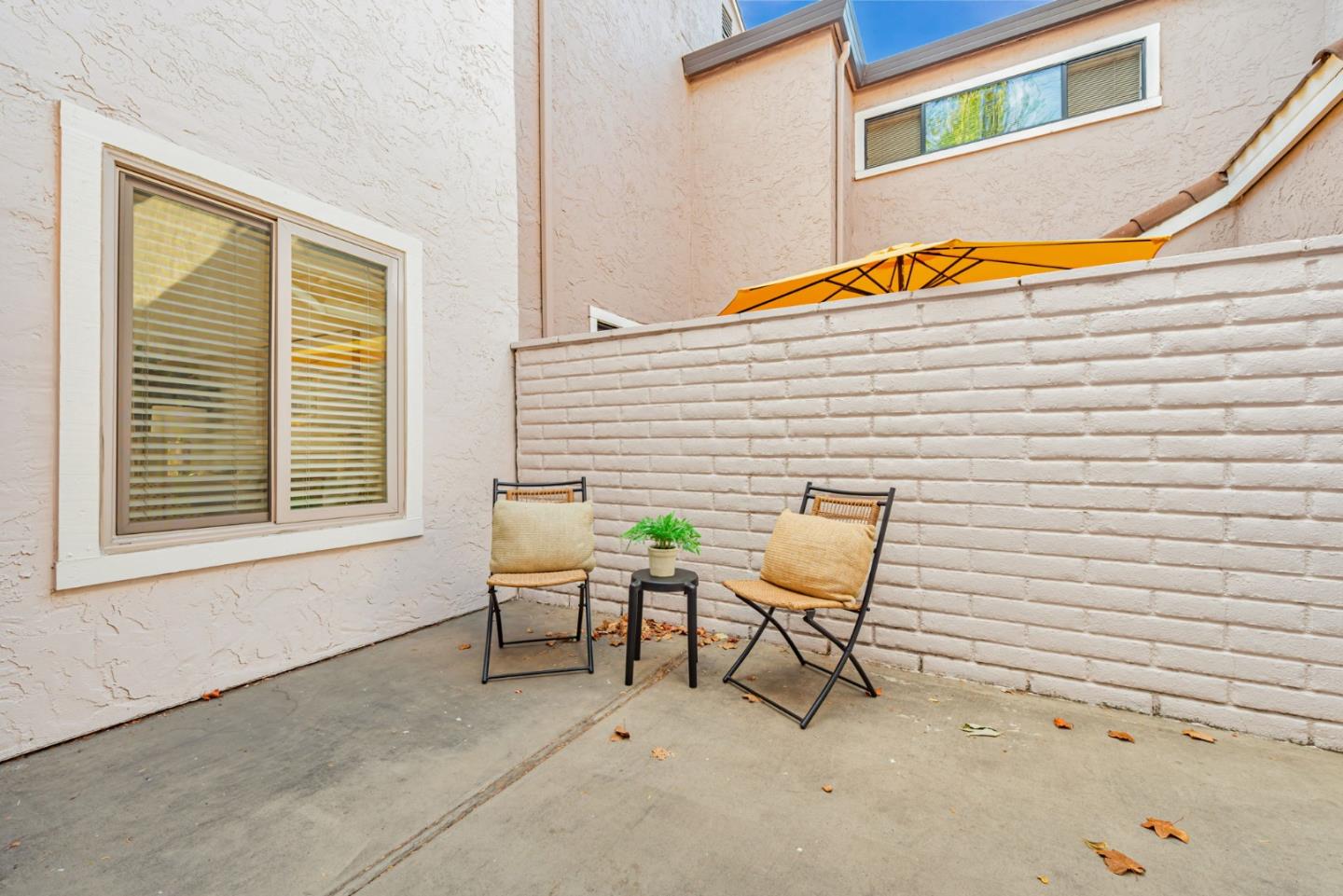 2559 Lancaster Court